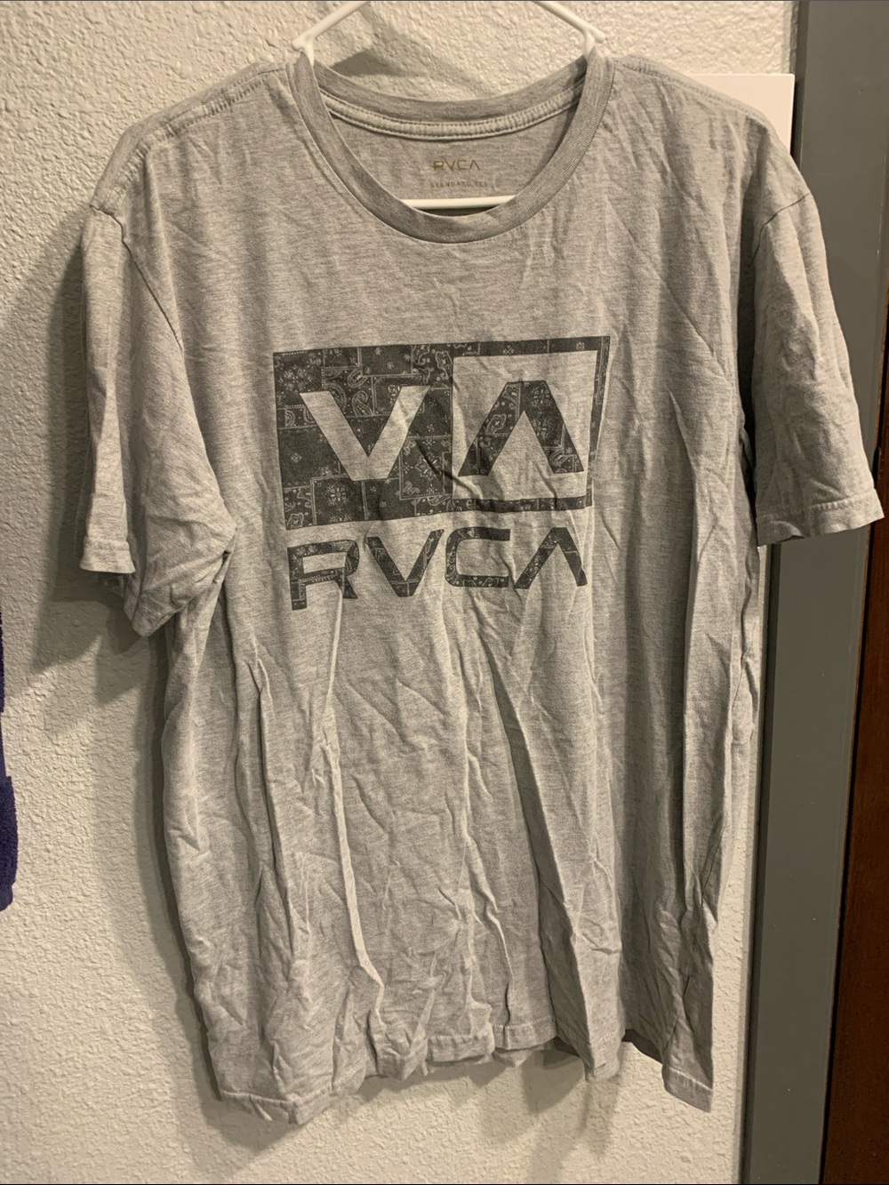 Rvca shirt